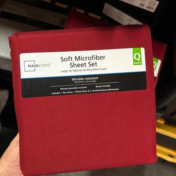 Soft Microfiber Sheet Set 4 Piece QueenRed New By MainStays - Picture 4 of 4